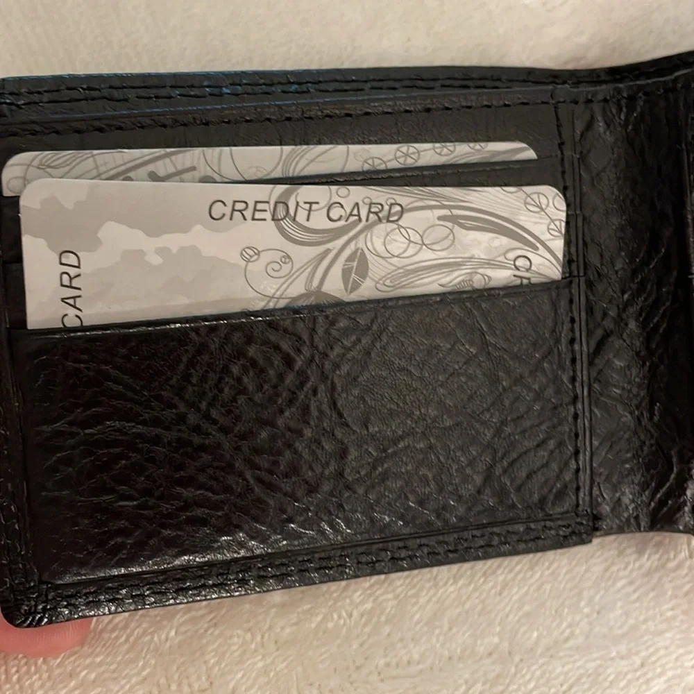 3 for‎ $25! Aurora Black genuine leather compact wallet